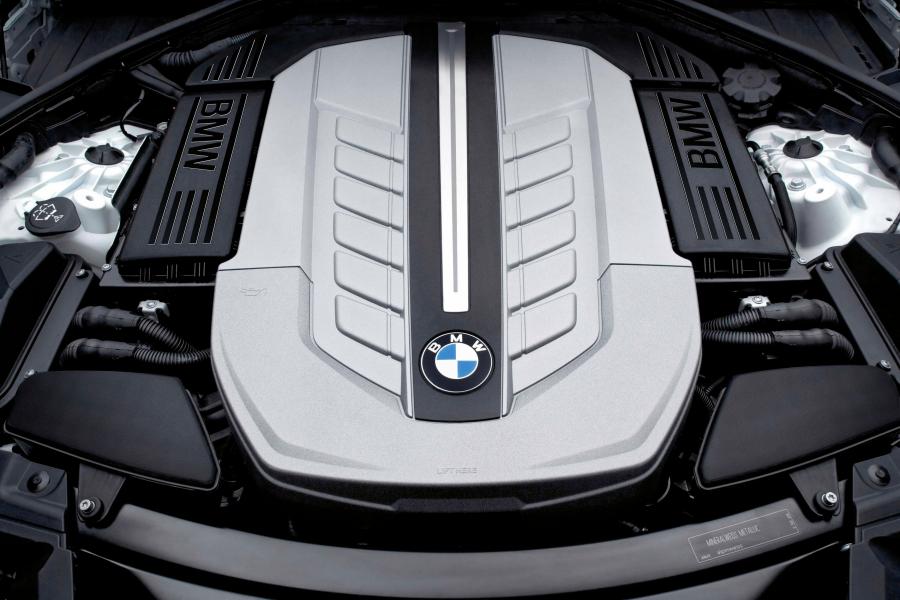  BMW 760iL 2009 года  (фото 29 из 44)